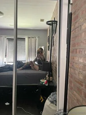 PushingUpRoses OnlyFans Leaked Free Thumbnail Picture - #AOW48nqyl3