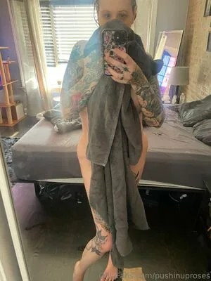 PushingUpRoses OnlyFans Leaked Free Thumbnail Picture - #KgUDfNqgjH