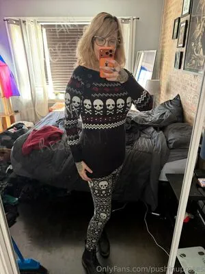 PushingUpRoses OnlyFans Leaked Free Thumbnail Picture - #PIYhm3ItUO