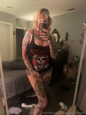 PushingUpRoses OnlyFans Leaked Free Thumbnail Picture - #PKTolyuPXV