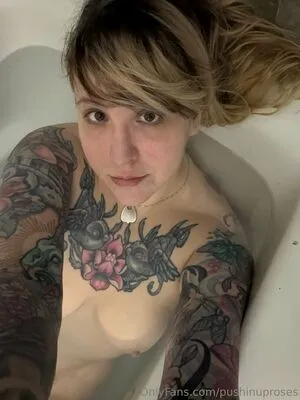 PushingUpRoses OnlyFans Leaked Free Thumbnail Picture - #cuOeaoWCNm