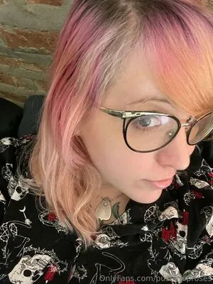 PushingUpRoses OnlyFans Leaked Free Thumbnail Picture - #gUKFszEll3