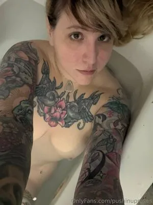 PushingUpRoses OnlyFans Leaked Free Thumbnail Picture - #kdHkHScYAW