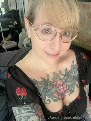 PushingUpRoses OnlyFans Leaked Free Thumbnail Picture - #p0pWaks0YC