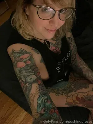 PushingUpRoses OnlyFans Leaked Free Thumbnail Picture - #rhrt1J0OKq