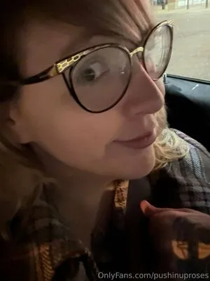 PushingUpRoses OnlyFans Leaked Free Thumbnail Picture - #tdmTWMktII