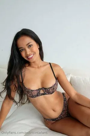 Putricintafans OnlyFans Leaked Free Thumbnail Picture - #2pmXVTZ6g0