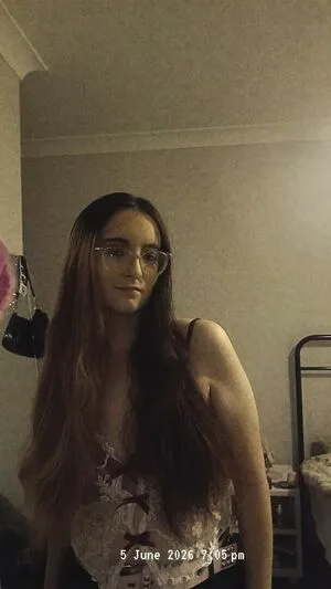 Pwincessesi OnlyFans Leaked Free Thumbnail Picture - #PnRCUadHeR