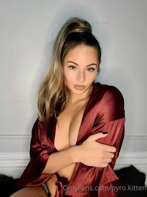 Pyro Kitten OnlyFans Leaked Free Thumbnail Picture - #BK3UqG5Fm3
