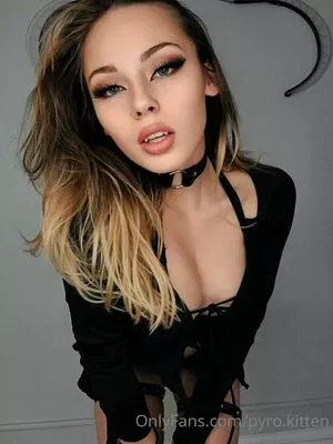 Pyro Kitten OnlyFans Leaked Free Thumbnail Picture - #Sx2yiGwYaf