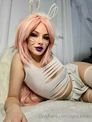 Pyro Kitten OnlyFans Leaked Free Thumbnail Picture - #mwo7IJydfN