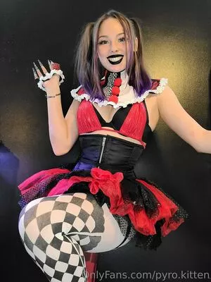 Pyro Kitten OnlyFans Leaked Free Thumbnail Picture - #sEKzfza7A0