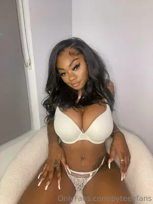 Pyteeefans OnlyFans Leaked Free Thumbnail Picture - #37S7rjwSzc