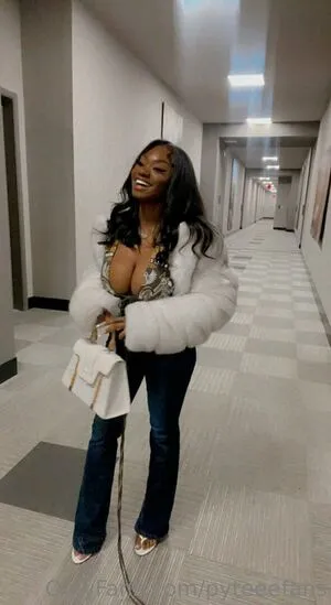 Pyteeefans OnlyFans Leaked Free Thumbnail Picture - #56svkKKi22