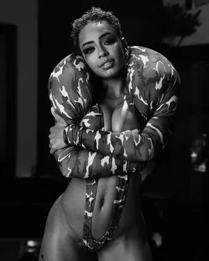 Qimmah Russo OnlyFans Leaked Free Thumbnail Picture - #yAk1GXC9PI