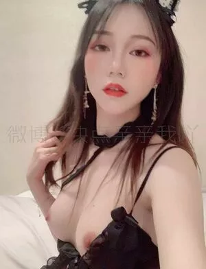 Qinqinwoya OnlyFans Leaked Free Thumbnail Picture - #hDWDLyqmDa
