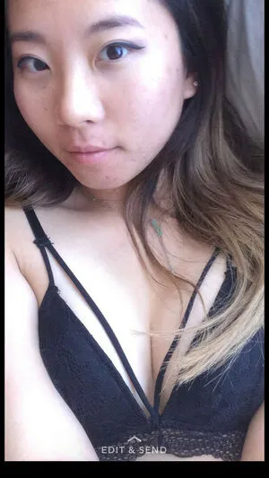 Qiwei OnlyFans Leaked Free Thumbnail Picture - #s9I9P9Sagw