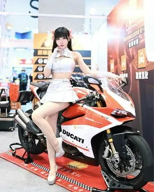 Qqe OnlyFans Leaked Free Thumbnail Picture - #xMoMnlMKj5