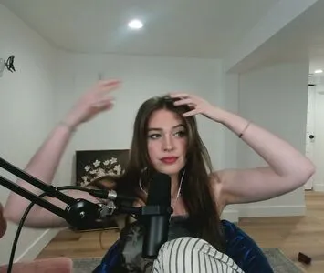 Qtcinderella OnlyFans Leaked Free Thumbnail Picture - #AgNkYAVYF9