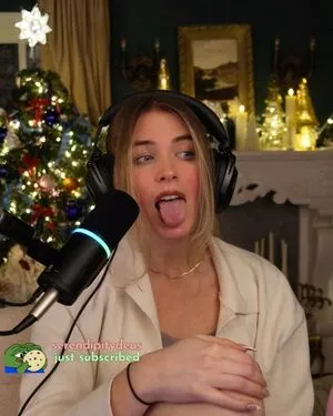 Qtcinderella OnlyFans Leaked Free Thumbnail Picture - #H5usN83IWS