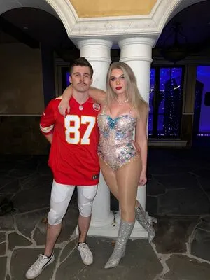 Qtcinderella OnlyFans Leaked Free Thumbnail Picture - #dzUTt1Zelp