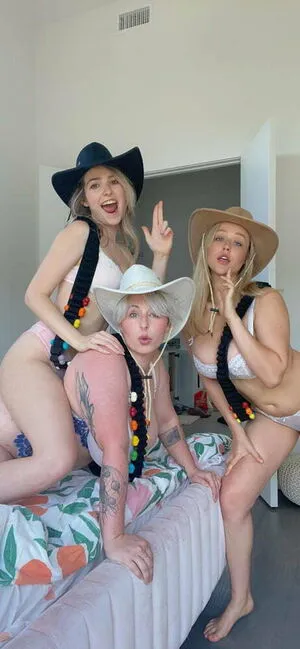 Qtsnacksquad OnlyFans Leaked Free Thumbnail Picture - #bNnuyIEqAe