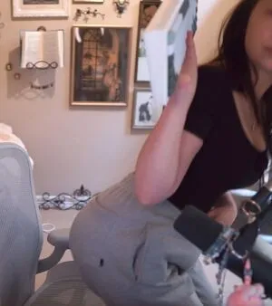 Quarterjade OnlyFans Leaked Free Thumbnail Picture - #07QT3Q8rW6