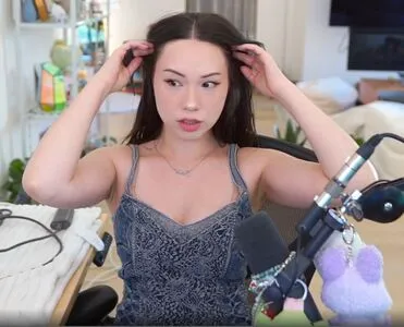 Quarterjade OnlyFans Leaked Free Thumbnail Picture - #8mQq53wWqQ