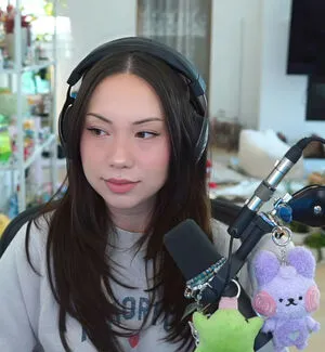 Quarterjade OnlyFans Leaked Free Thumbnail Picture - #M0IrmNNO7i