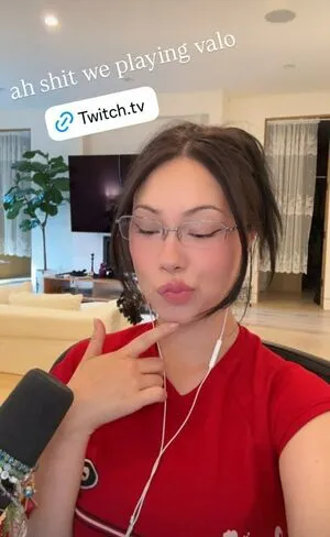 Quarterjade OnlyFans Leaked Free Thumbnail Picture - #Q3JxGnA4TS