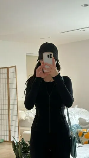Quarterjade OnlyFans Leaked Free Thumbnail Picture - #fd6eBtiA14