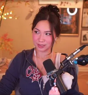 Quarterjade OnlyFans Leaked Free Thumbnail Picture - #fyoMuSNH8m