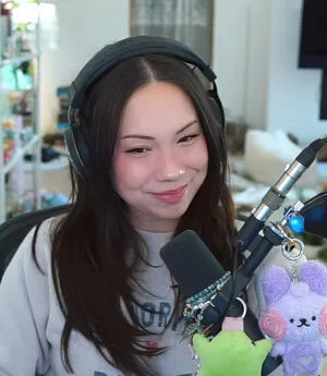 Quarterjade OnlyFans Leaked Free Thumbnail Picture - #zL0ht8Dt2p