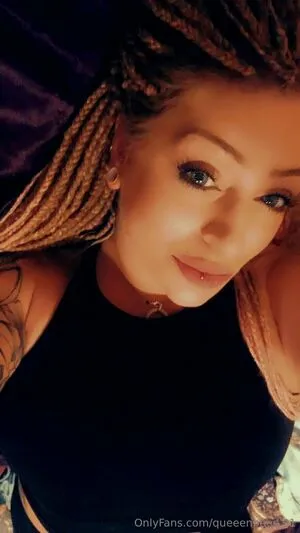 Queeenbeee OnlyFans Leaked Free Thumbnail Picture - #Tmmremren4