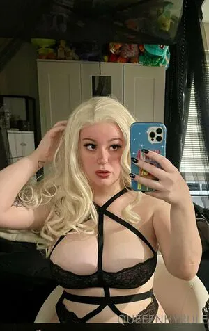 Queeenhyrule OnlyFans Leaked Free Thumbnail Picture - #b0YEOFY6hp