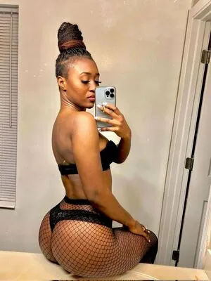 Queen Aminata OnlyFans Leaked Free Thumbnail Picture - #uL37R9lSfd