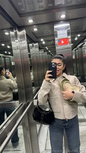 Queen Amy OnlyFans Leaked Free Thumbnail Picture - #i1KBfozzmo