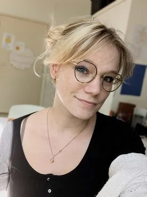 Queen Arina OnlyFans Leaked Free Thumbnail Picture - #PlOqI4fSSy