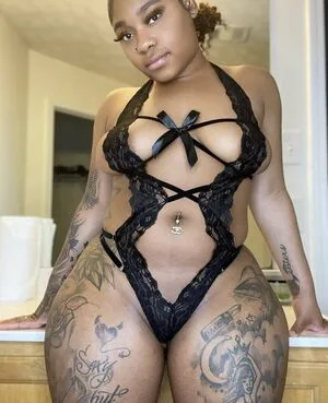 Queen Arri OnlyFans Leaked Free Thumbnail Picture - #Kj0tkachYk