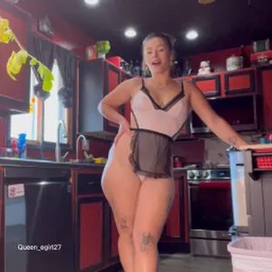 Queen D OnlyFans Leaked Free Thumbnail Picture - #sk3JtM81nV
