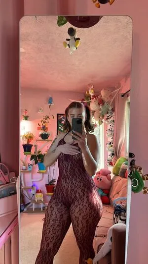 Queen D Queen Egirl27 OnlyFans Leaked Free Thumbnail Picture - #LAQDQ8Sip3
