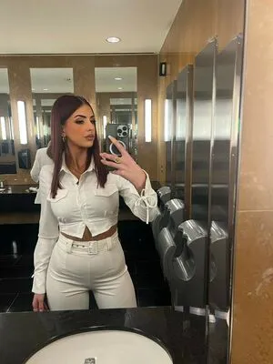 Queen Holly OnlyFans Leaked Free Thumbnail Picture - #hFB1AVh8ca