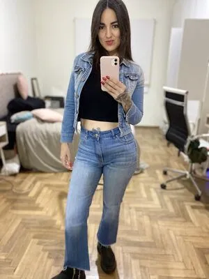 Queen Julia OnlyFans Leaked Free Thumbnail Picture - #4sG2Cff9IO