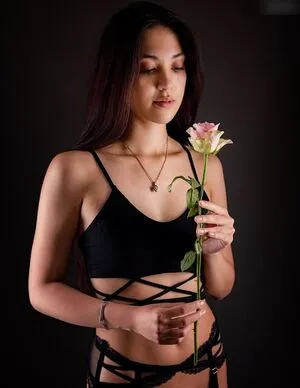 Queen Ling Ling OnlyFans Leaked Free Thumbnail Picture - #pEbsTlAr2O