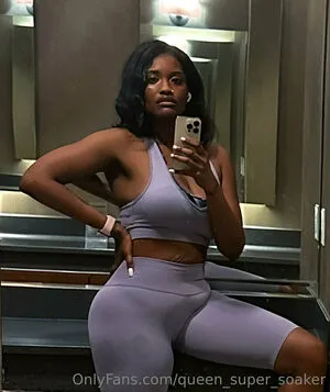Queen Super Soaker OnlyFans Leaked Free Thumbnail Picture - #LmP2shd1FD