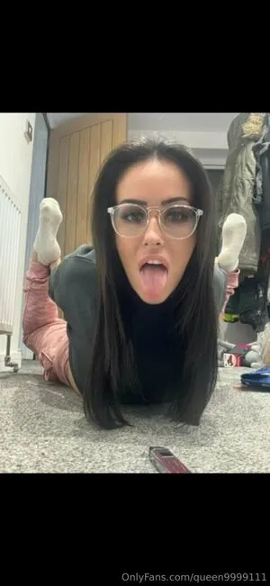 Queen9999111 OnlyFans Leaked Free Thumbnail Picture - #h7BYqPW6bR