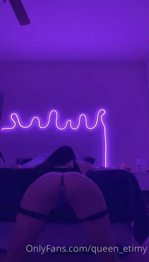 Queen_etimy OnlyFans Leaked Free Thumbnail Picture - #CRWiGgHnVu