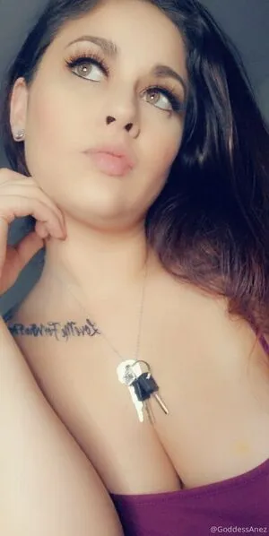 Queenanez OnlyFans Leaked Free Thumbnail Picture - #9khMPlulaK