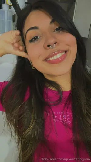 Queenantigona OnlyFans Leaked Free Thumbnail Picture - #7EUvmeERg1