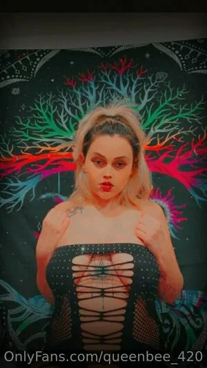 Queenbee OnlyFans Leaked Free Thumbnail Picture - #nlkmKUwdre
